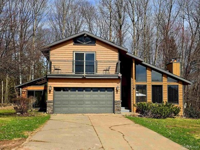 Beach Home For Sale in Marquette, Michigan