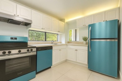 Beach Condo For Sale in Sunny Isles Beach, Florida