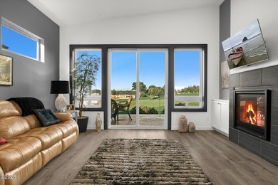 Beach Home For Sale in Waldport, Oregon